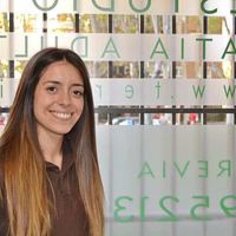 María Centenera, fisioterapeuta, osteópata e instructora de pilates de The Kine Hub Madrid